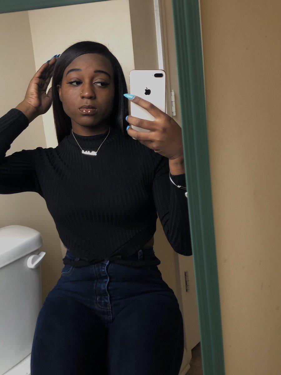 adoseoflia's tweet photo. #WhosWhoatGsu🦅
#SouthernNotState 
-K’Lia G. 🦋
-Byron, GA 🦖
-Nursing Major 🙈
-Statesboro Campus 🐥
-I’m looking forward to making new friends this year! Dm always open to new friendships 😊! https://t.co/6rGvg4gWp1