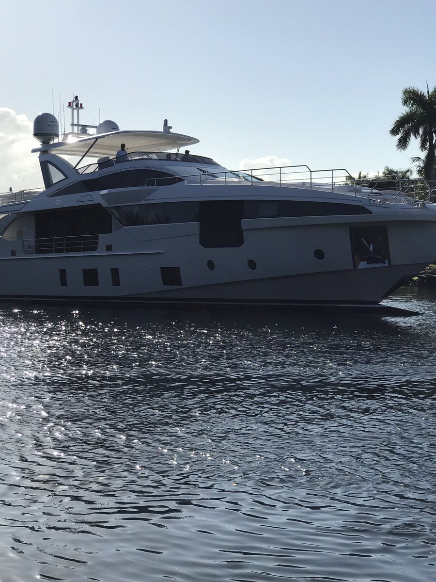 MullanSteve's tweet photo. Just going for a cruise. https://t.co/yxoxEjuvq6