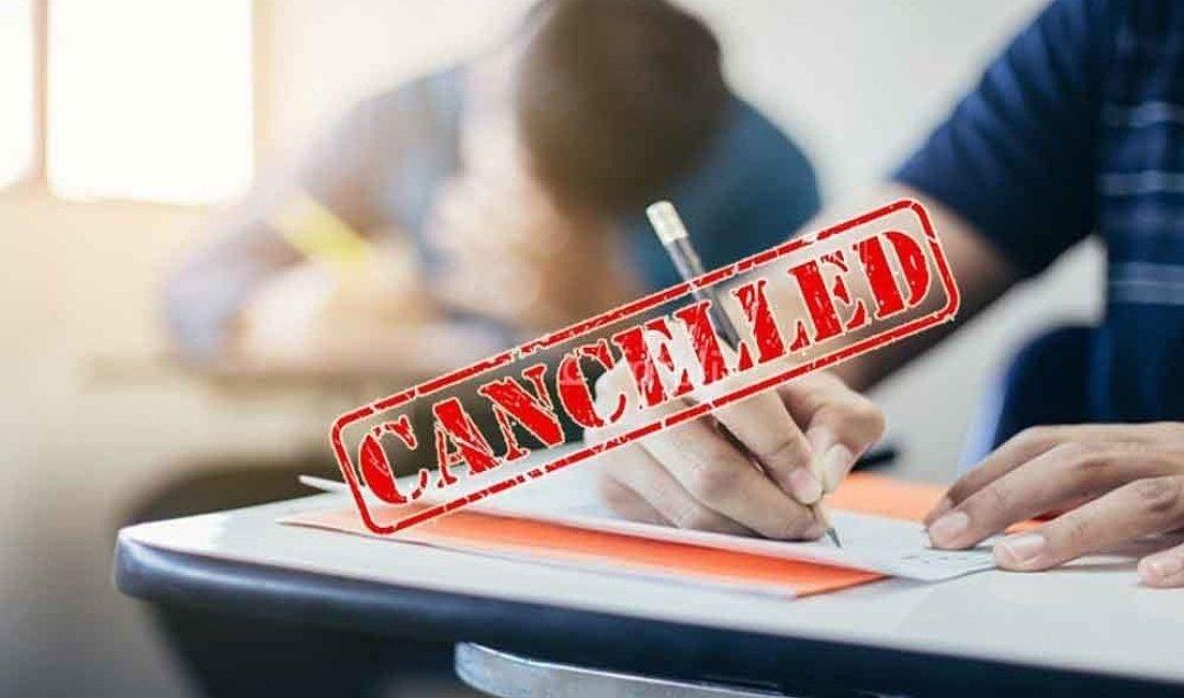 Hellboy3348's tweet photo. Students are not prepared for board exam as because of lockdown we can't study with proper concentration. All board exams and university exams should be canceled and students should be promoted to next class 

#callofboardexams
#saynotoboardexams https://t.co/9QaIAXutNG