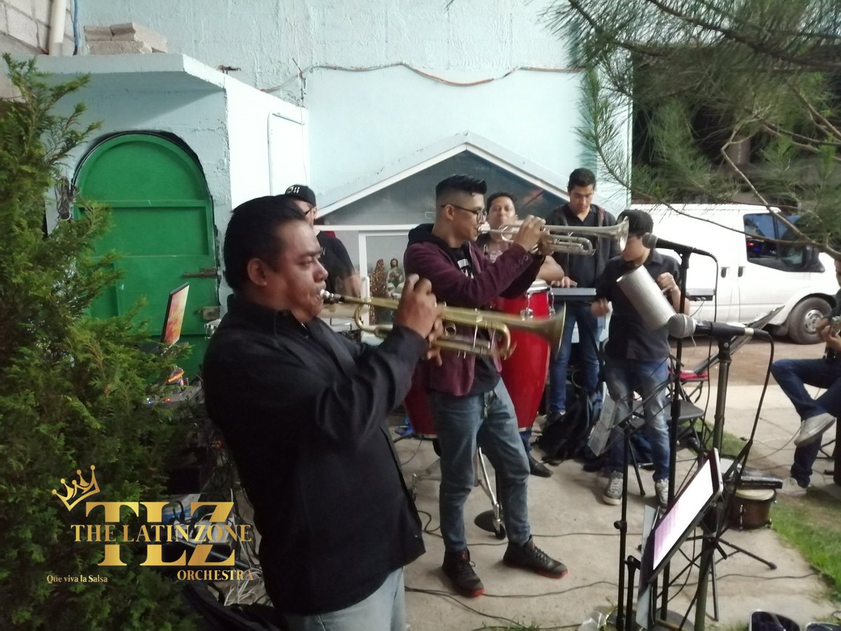ZoneLatin's tweet photo. Latín Zone siempre llevando salsa buena.
#TheLatinZoneOrchestra
#Sabrosongo https://t.co/1eOYmj9h7L