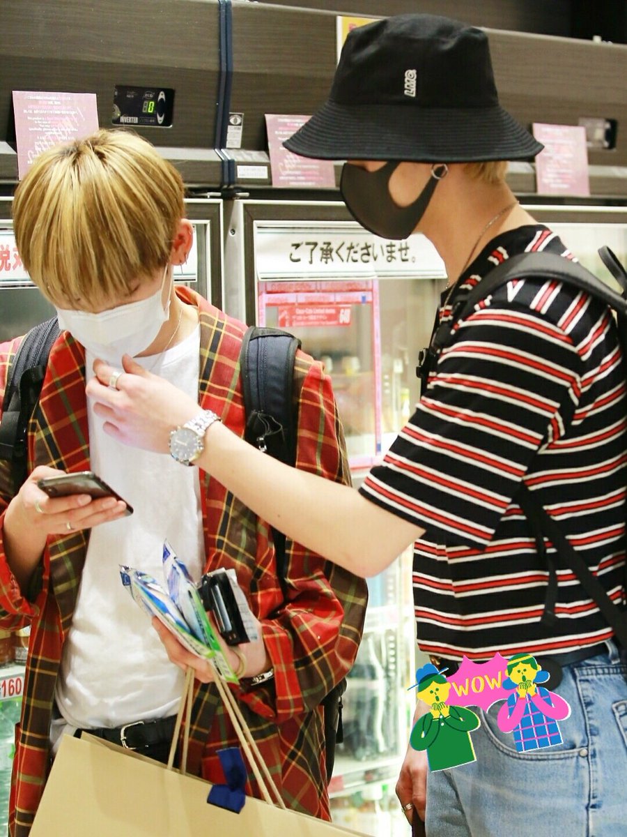 703x110's tweet photo. 그때 그 공항 🍇🍓 https://t.co/I3gH8Uwmw8