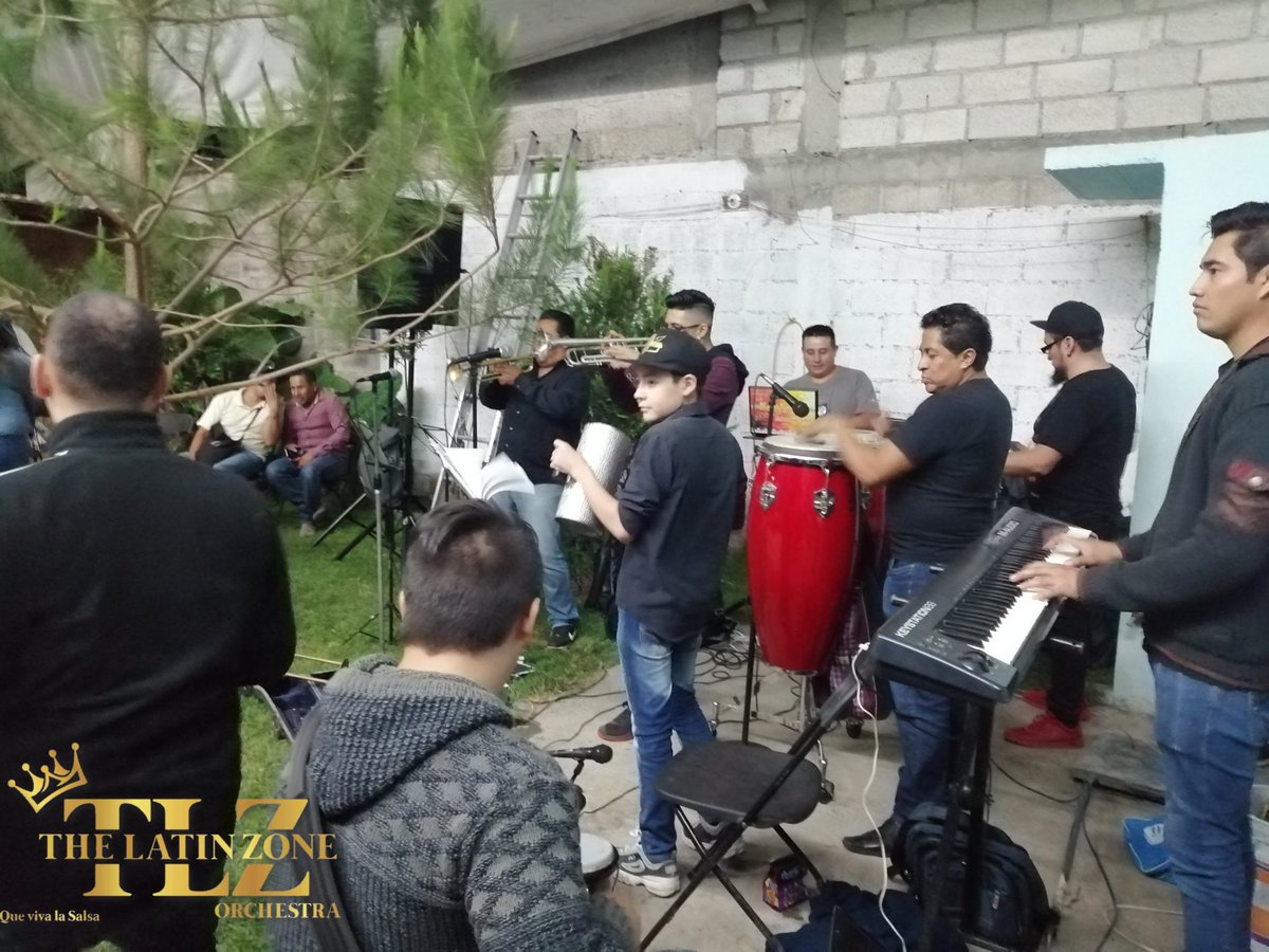 ZoneLatin's tweet photo. Latín Zone siempre llevando salsa buena.
#TheLatinZoneOrchestra
#Sabrosongo https://t.co/1eOYmj9h7L