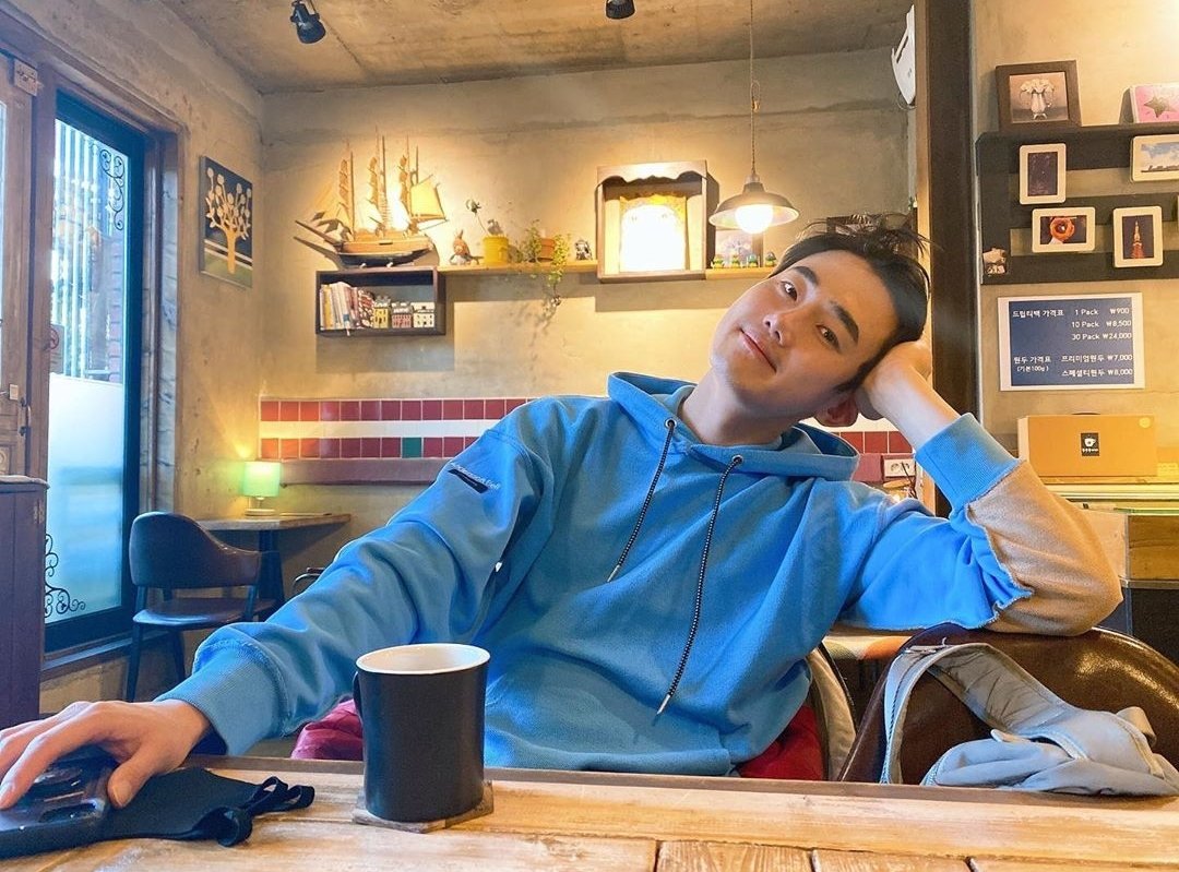bbom_ii's tweet photo. 선물한 옷��� 다 예쁘게 입어줘서 감사하고.. 본진 너무 잘생겼다...... 앓다 죽을 내 본진.... https://t.co/eYQ5jCt8vh