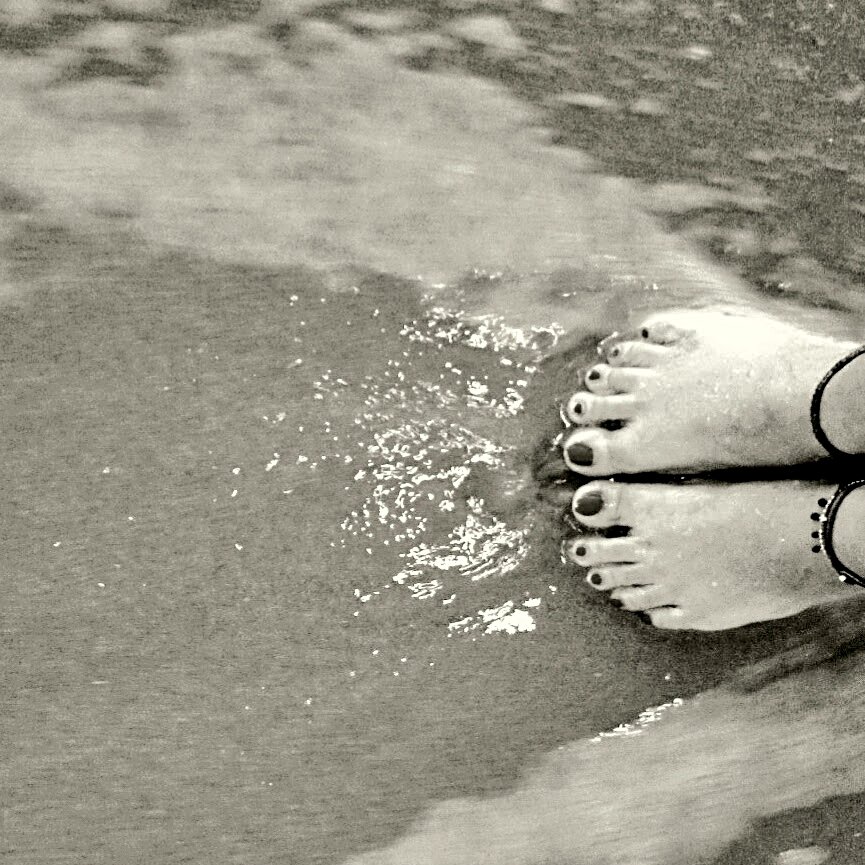 KeyaSMamma's tweet photo. My feet are always happy. 😍
#Happyfeetchallenge #happyfeet https://t.co/BE1U8B1EDO