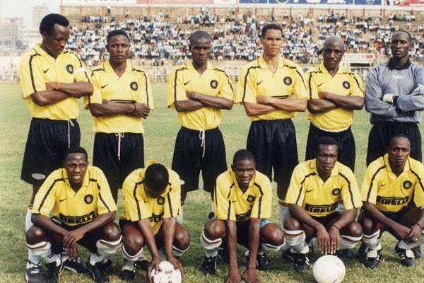 AfricaFactsZone's tweet photo. In 2000, Uganda's national football team, The Cranes were fined $2,000 for wearing a replica of Serie A side, Inter Milan’s jersey at the CECAFA Senior Challenge Cup in Kampala and Mbale. https://t.co/ChursFKlkW