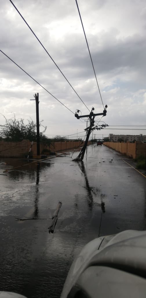 Rassd_24's tweet photo. #بالصور | أضرار خلفتها عاصفة رعدية في ولاية #بركاء قبل قليل. 

⛈ #اخدود_الكوثر | #أخدود_البركات ⛈ https://t.co/0b7O9eMJcH