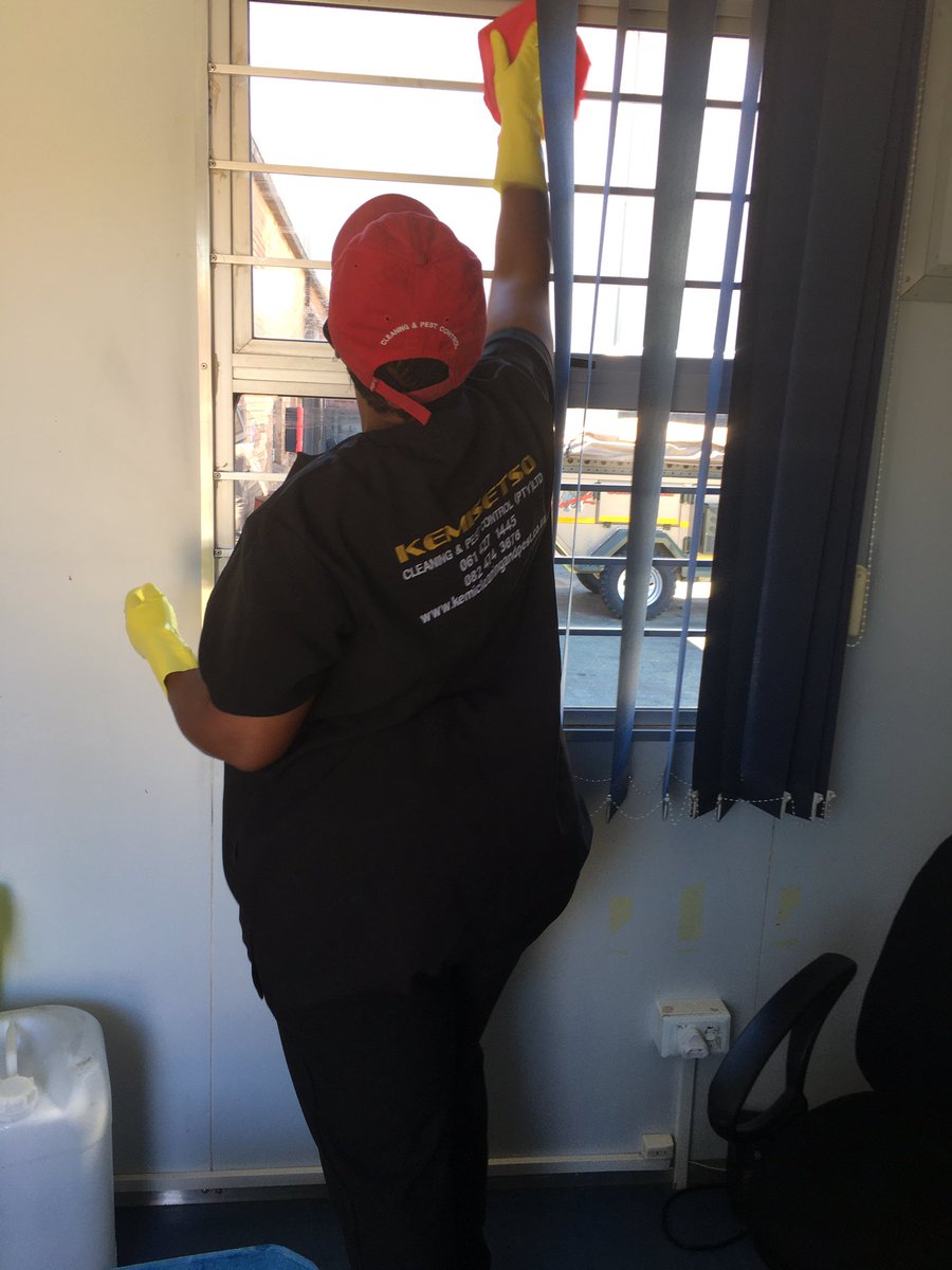 PestKemisetso's tweet photo. Deep cleaning and disinfection was done today at Amogelang offices as they prepare to go back to work . https://t.co/v4FO1T6hyM