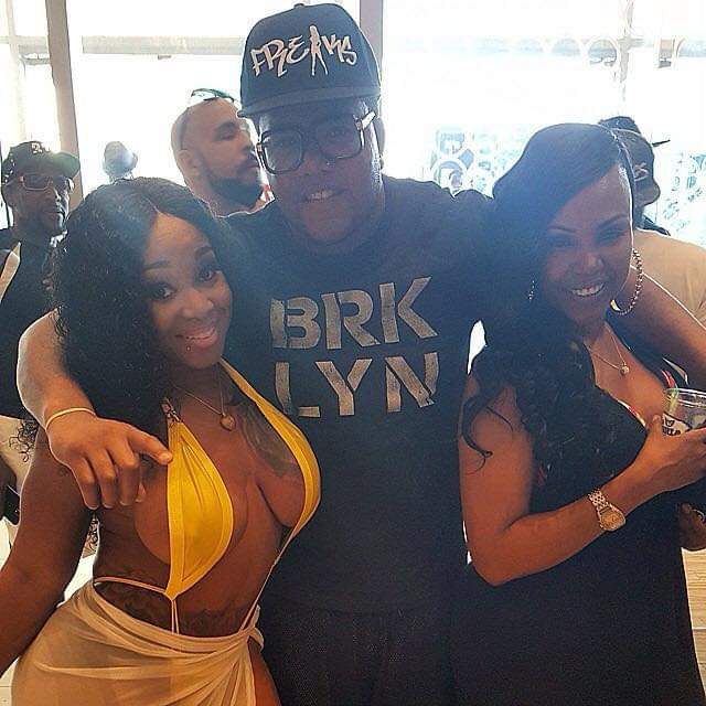 IPutTheHoodOn's tweet photo. #WhenOutsideWasOpen B-Day Jay @DallasDaBody @PILLOWTAWKXXX #YallWasThere Big 34 https://t.co/QcvcYeMKmL