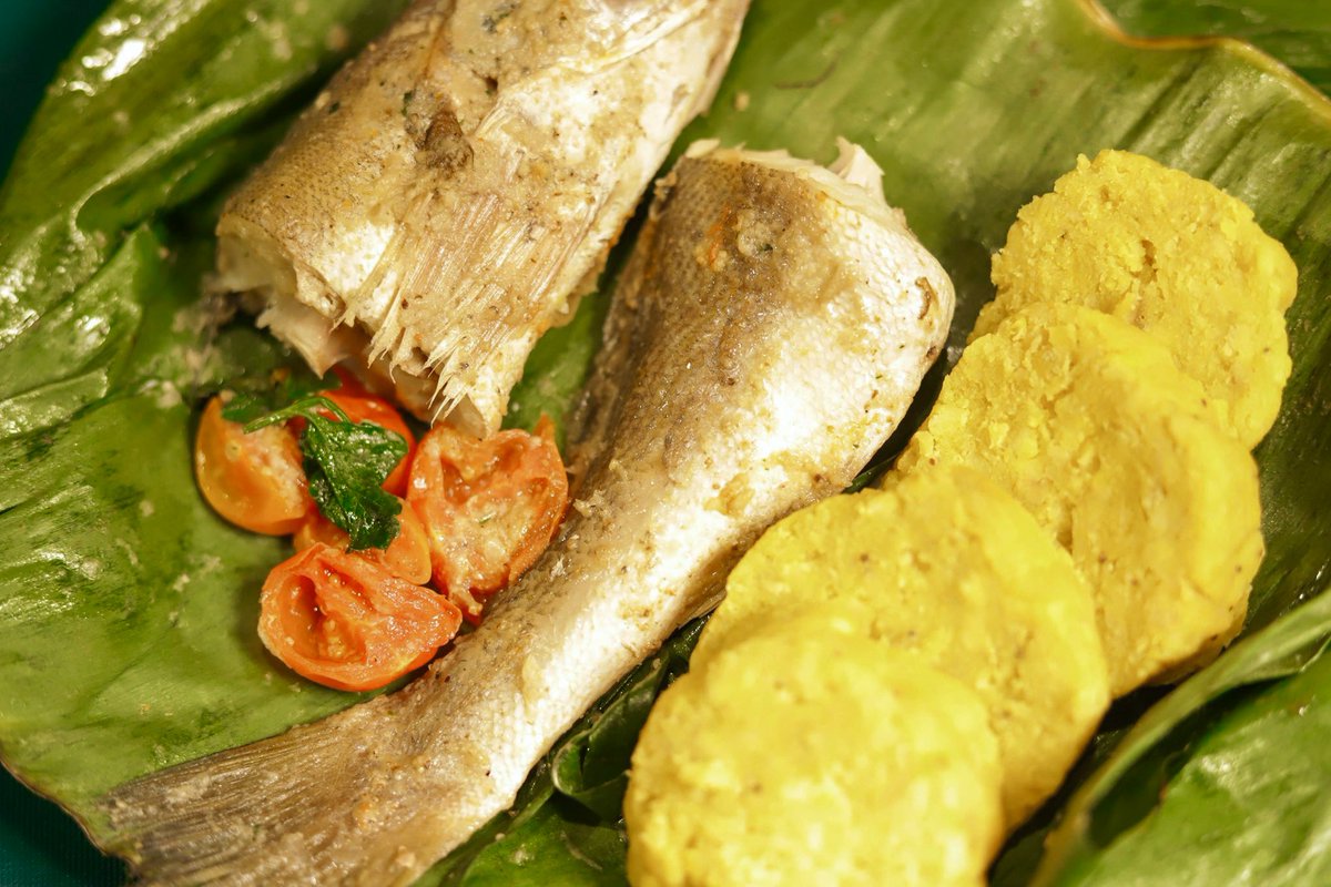 Pour nous ce dimanche, Ndomba de poissons et plantains pilés (Ntouba). Bon dimanche ❤️