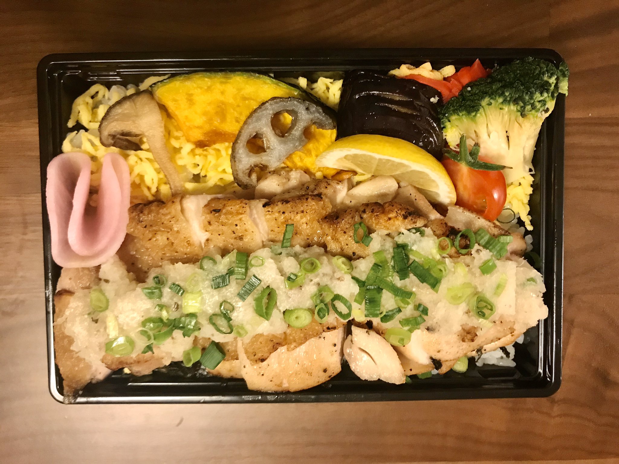 تويتر Kirika على تويتر 夕食は蓮根屋さんのお弁当 ガーリックソテー弁当 蓮根屋弁当 ローストビーフ丼 写真のお弁当にサラダとお味噌汁付き さすがの美味しさでした テイクアウト 牛久 T Co Bxuphzzpq4 تويتر Kirika على تويتر 夕食は蓮根屋さんのお弁当 ガーリックソテー弁当 蓮根屋弁当 ローストビーフ丼 写真のお弁当にサラダとお味噌汁付き さすがの美味しさでした テイクアウト 牛久 T Co Bxuphzzpq4