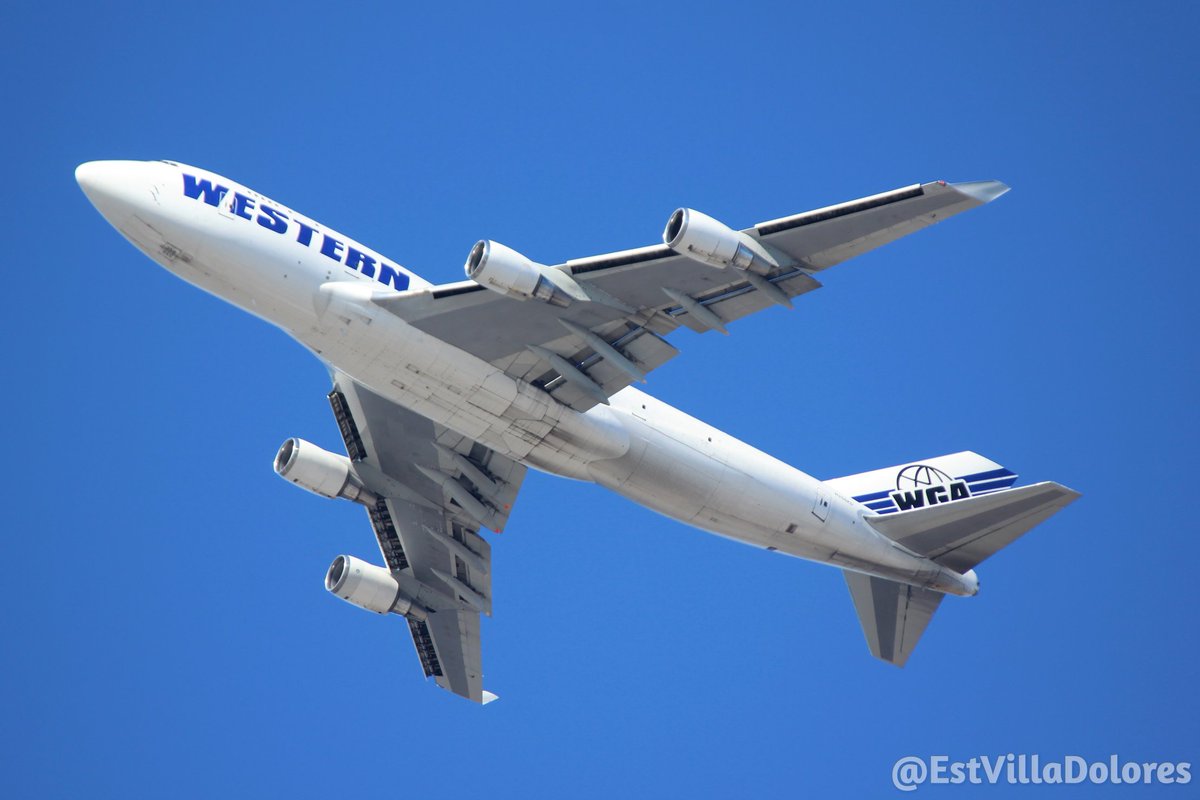 EstVillaDolores's tweet photo. Aterrizó recién en el Aeropuerto de Carrasco (SUMU/MVD) el B744 (reg. N356KD) de @WGlobalAirlines procedente de Miami. https://t.co/0CDlS2L62x