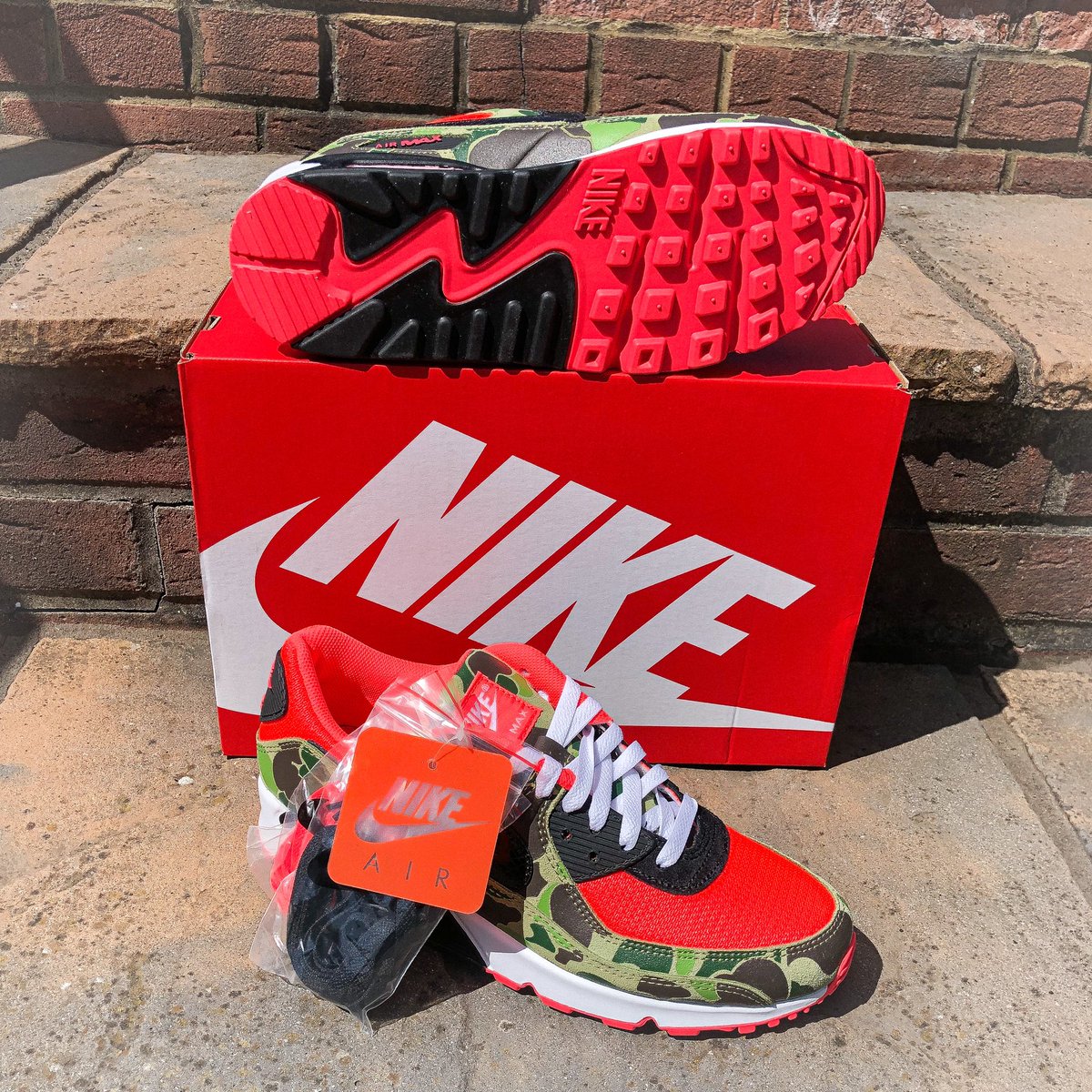 WalkCrep's tweet photo. Nike Air Max 90 Reverse Duck Camo Multi

⚠️FOR SALE⚠️

🔴£180

🔴UK SIZE 9

🔴IN HAND AND READY TO SHIP

#nikeairmax90 #nikeairmax90s #duckcamo #duckcamo90s #officialcrepwalk #duckcamoairmax #forsale https://t.co/aFDDsnD9dE