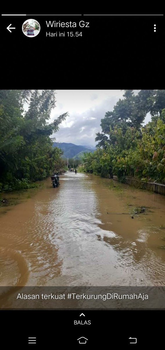 langitbiruvi's tweet photo. siang tadi liat story-nya, berencana malam ini coba telpon pengen ngobrol random 😣 stay safe ya taa @Wiresta https://t.co/oTeROsspyq