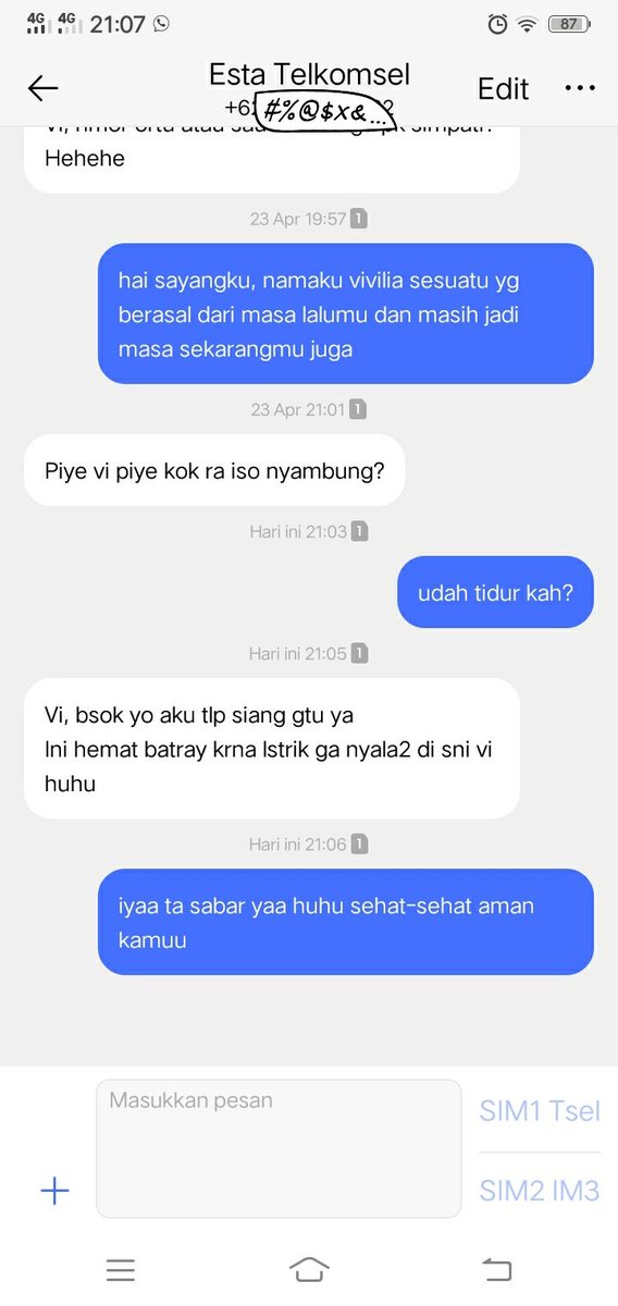 langitbiruvi's tweet photo. siang tadi liat story-nya, berencana malam ini coba telpon pengen ngobrol random 😣 stay safe ya taa @Wiresta https://t.co/oTeROsspyq