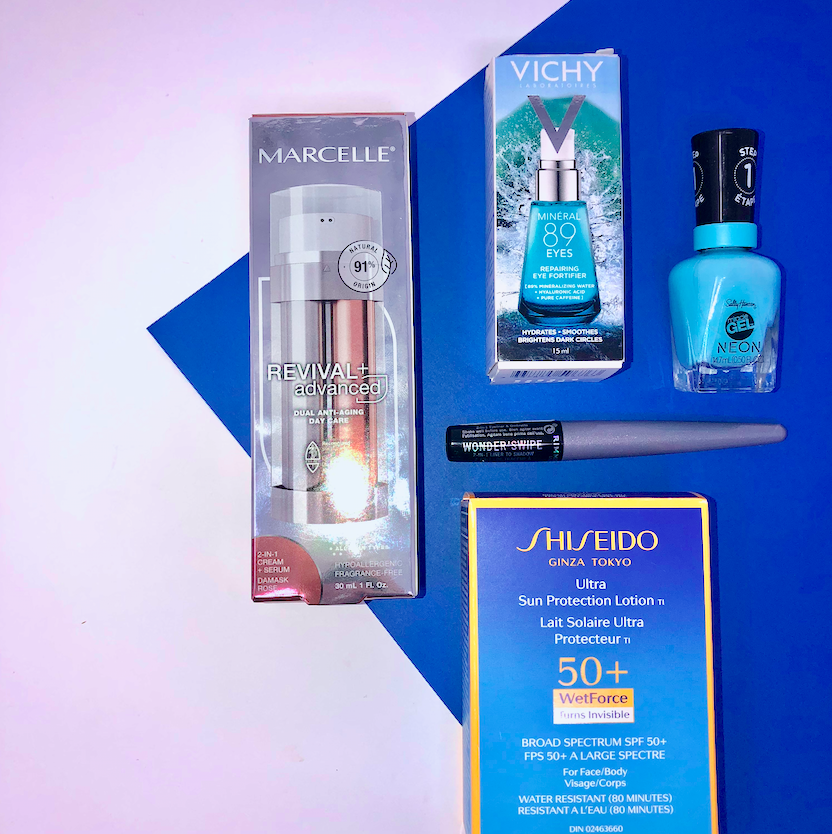 davelackie's tweet photo. Hurray! It’s another #2020CBAs Canadian Beauty Awards Flash Draw! In 30 minutes, we draw for this joyful beauty set! To enter, follow @davelackie &amp; @cosmeticsmag &amp; RT #spon #canwin https://t.co/HITVZ3F3w6