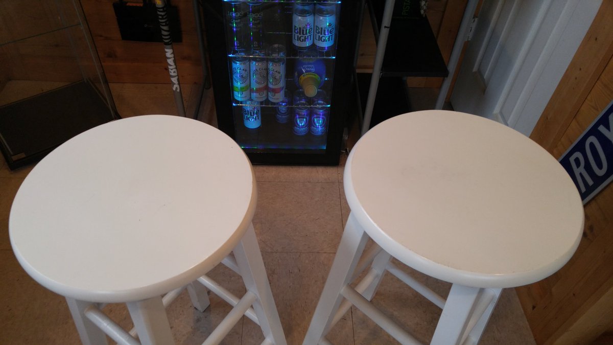 TazDrums's tweet photo. @TheDivisionGame #ROGUEAGENT chairs I did this AM. I now have the coolest waiting area in all of business!!!! https://t.co/2o1XFhAkME