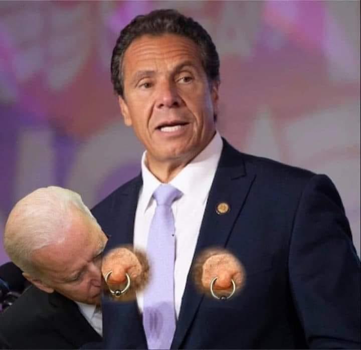 CuomoWatch's tweet photo. Who did this? https://t.co/YjyMJvM3Or