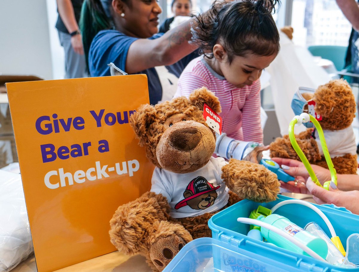 Fireman_Jasper's tweet photo. One year ago we delivered 40 Fireman Jasper "Grahm" Bears 🐻 to children at Hassenfeld Children’s Hospital before the @NYCStairClimb. It’s a shame that @SilvProp has forgotten the 343 and is not willing to help make the 6th annual climb happen. @Spotify 🚒 🧸 🙌🏽#SmileWithGrahm https://t.co/PzHzVHMahW