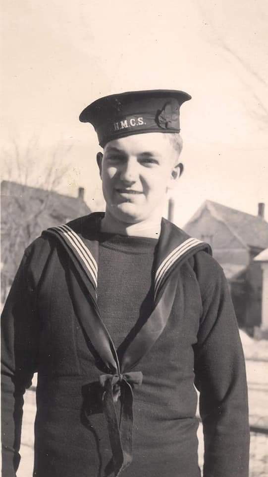 sdjmaxwell's tweet photo. @L_MacAulay My Grandpa Sandy Maxwell https://t.co/bzIlaFvhKJ
