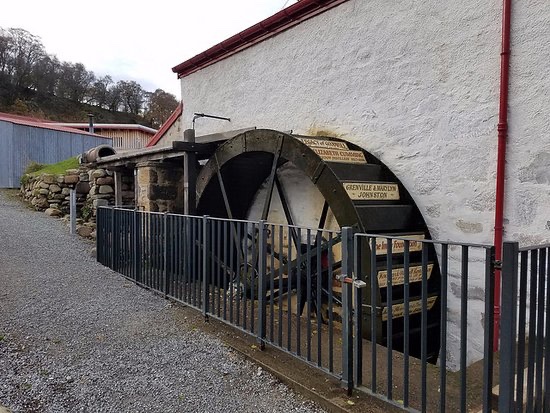 2.18/  @knockandomill 18thC Wool Mill later buildings & historic machinery. Was in an increasing poor condition until the mill was transferred into ownership of Knockando Woolmill Trust. A major award winning restoration was completed in 2012. Still in operation and open to public