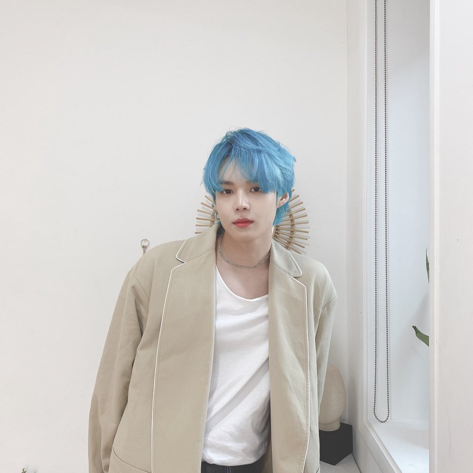 subprince_0405's tweet photo. 세준이생일너무너무축하해
#봄처럼_푸른_세준이의_날
세준이처럼다정한하루가되길
#VICTON_SEJUN_DAY
노래해줘서고마워세준아사랑해 https://t.co/u2dSyPCugL