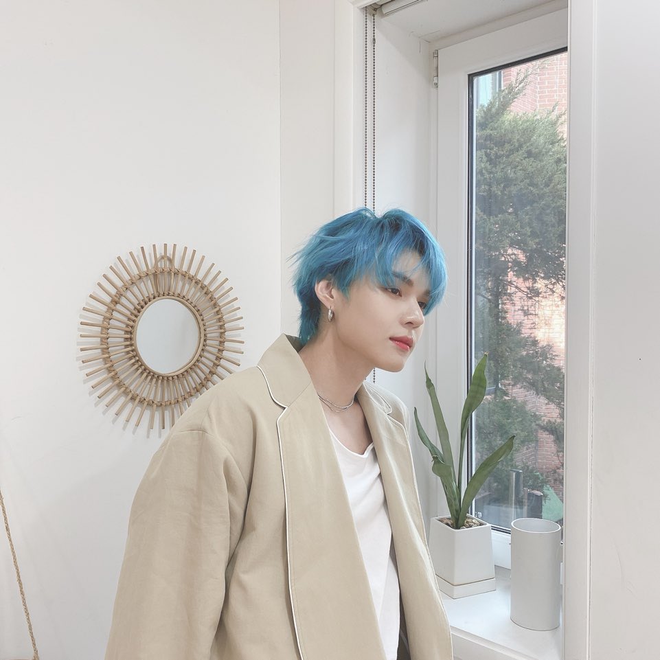 subprince_0405's tweet photo. 세준이생일너무너무축하해
#봄처럼_푸른_세준이의_날
세준이처럼다정한하루가되길
#VICTON_SEJUN_DAY
노래해줘서고마워세준아사랑해 https://t.co/u2dSyPCugL