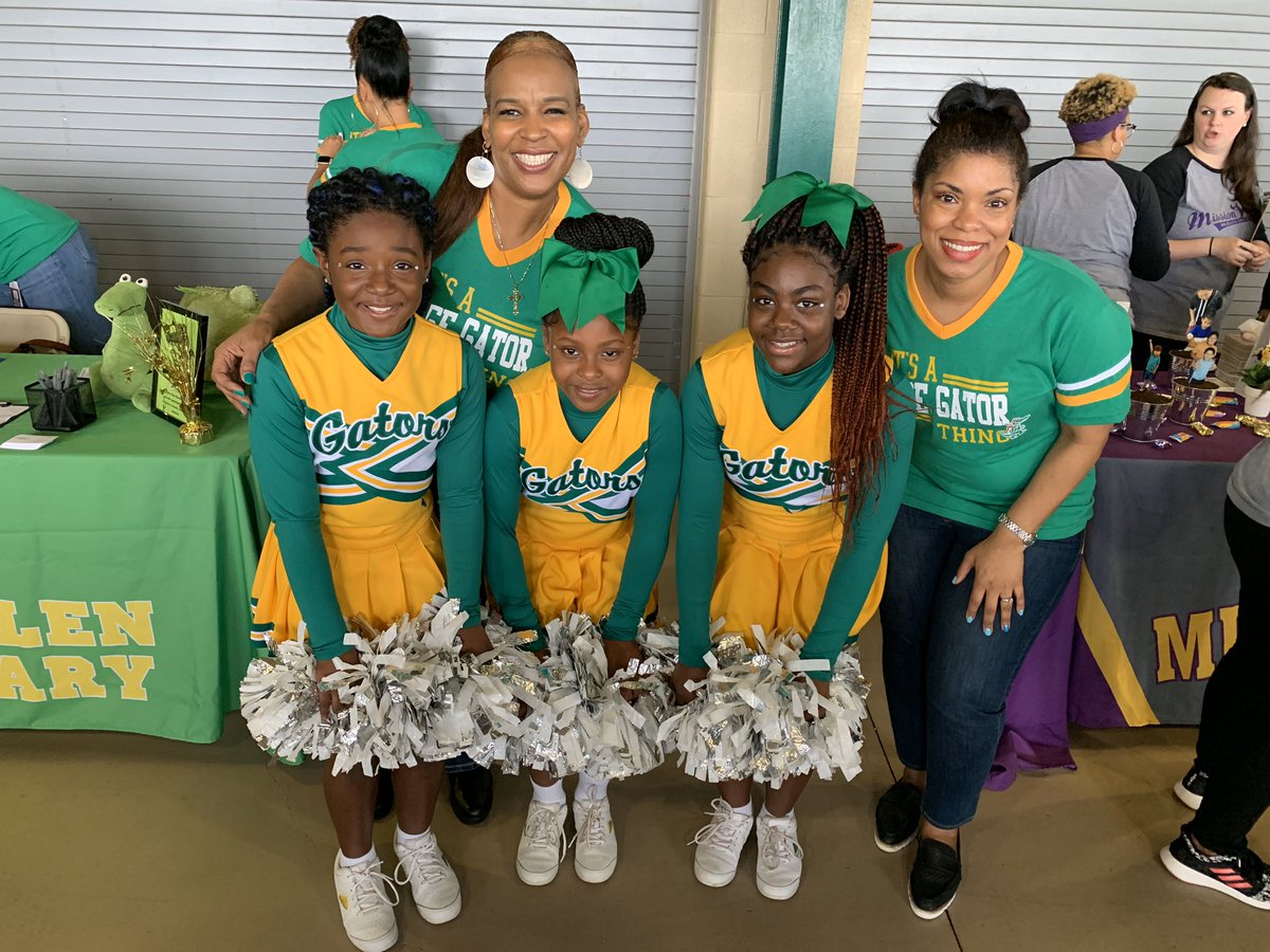 Ms_TynishaSmith's tweet photo. It’s never too late to shout praises to a fierce leader like Dr. @blake_yvette! I hope you had the best Principals Day ever. Thank you for being a great leader and inspiring me to push past my comfort zones to “Level up” #LeadersGrowLeaders @MGE_Gators #MGEBetterTogether https://t.co/jPORCcW6fr