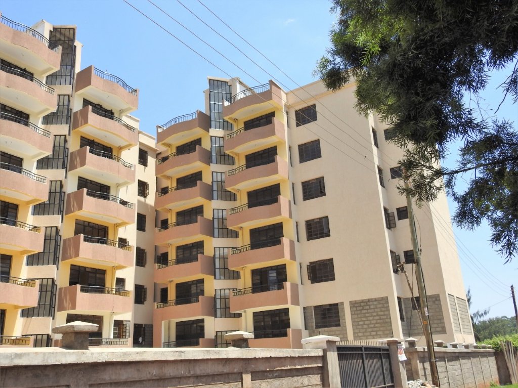 WambuiWaKihara's tweet photo. #HeriKitisuru2 in #NewKitisuru comprises of #readyforoccupation #3bedroom #apartments for #rent @ KES 45K p.m. (incl. of #servicecharge).

Key features include:
#masterensuite
#openplankitchen
#borehole
#lifts
#FibreInternet
#CCTVsurveillance
#perimeterwall https://t.co/cQw4uB4JGB
