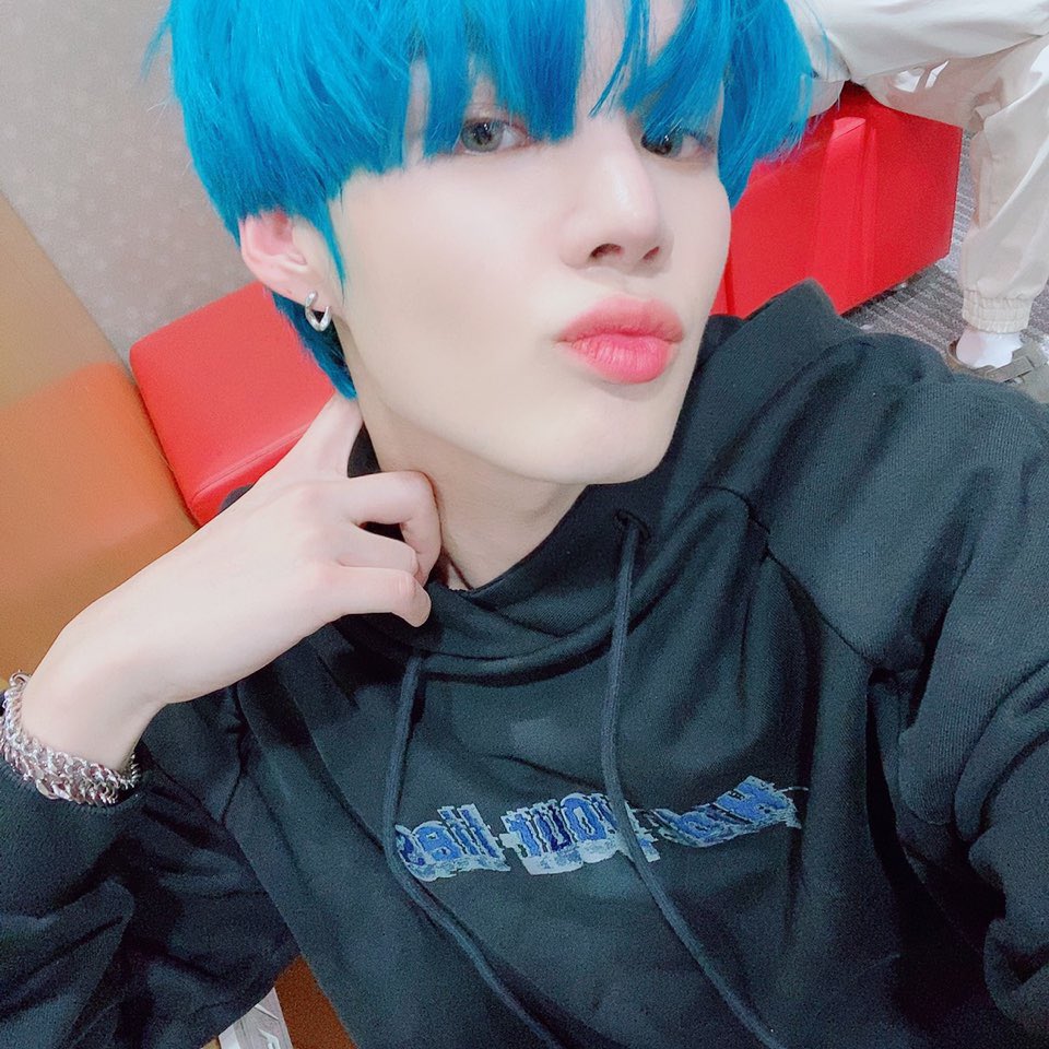 VICTON_hashtag's tweet photo. 볼때마다 놀라는 잘생긴 세준이 ,, 💕

#봄처럼_푸른_세준이의_날
#VICTON_SEJUN_DAY https://t.co/jV3FPG6XVe