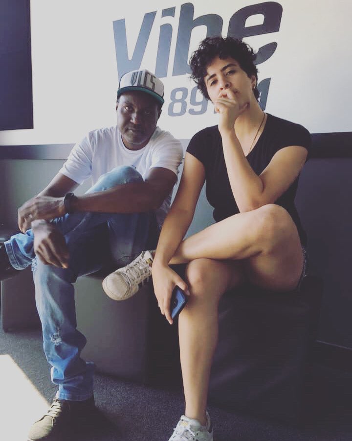 marcelodblaus's tweet photo. Já estamos aqui em 89.3 @vibe89fm.Daqui a pouco vai começar mas um Hitmix comigo @marcelodblaus e @luanajanuario03 Sintonizem 89,3 ou através do App Vibe89FM fica ligado #programatop #aquecimentodatardededomingo #djmarcelodblaus #luanajanuariolocutora #audienciamaxima #vlcs https://t.co/x2n84z42dw