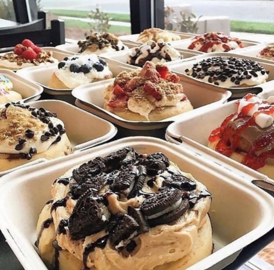 🤔Do you like FREE Cinnamon Rolls? 🤔@CinnaholicWinnipeg wants to share some sensational goodies with you during these difficult times to help you roll through your day! Click here to enter! subscribepage.com/win12cinnamonr…😲
Need one now? Order online today! wu.to/XcAfeG