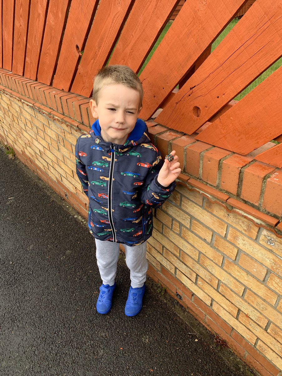 Eleonore36's tweet photo. @ShotleyBPrimary #ShotleyBridgeReception Found a painted pebble. Not sure if from SBPS (?) but have re-hidden it anyway! https://t.co/8jNyOicOr9
