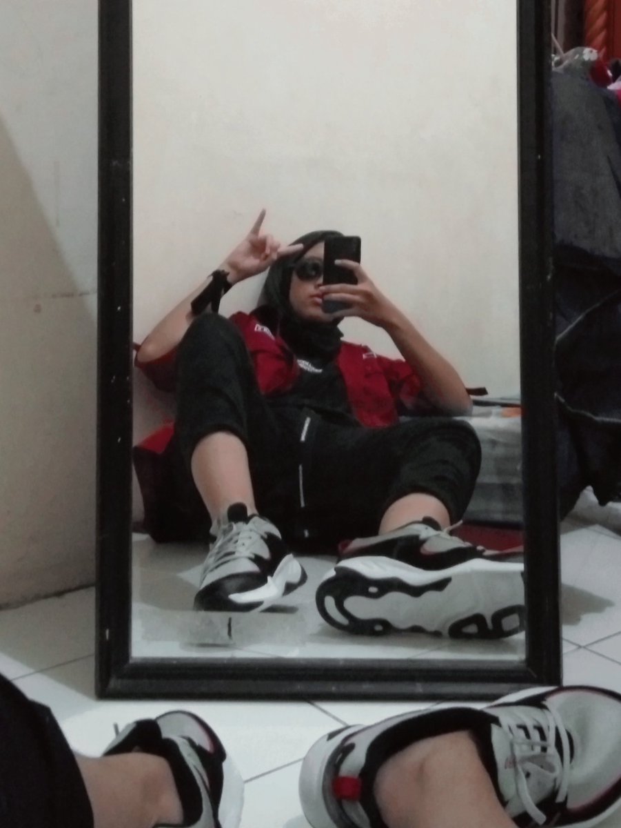 dek_____'s tweet photo. cape bgt abis jd panitia bukber huh.. https://t.co/tchnfbVTgp
