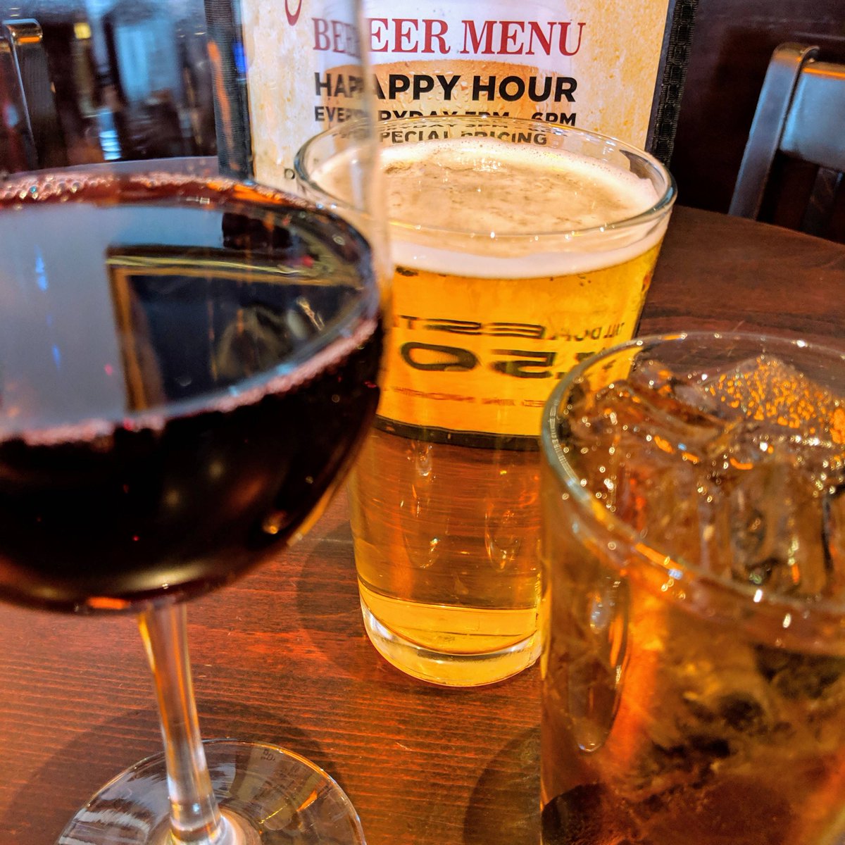 PlayersBarGril's tweet photo. Sunday Funday is back! Enjoy happy hour all day today! Cheers to a gorgeous day with great people!🍻 https://t.co/iLgFHgzxJm