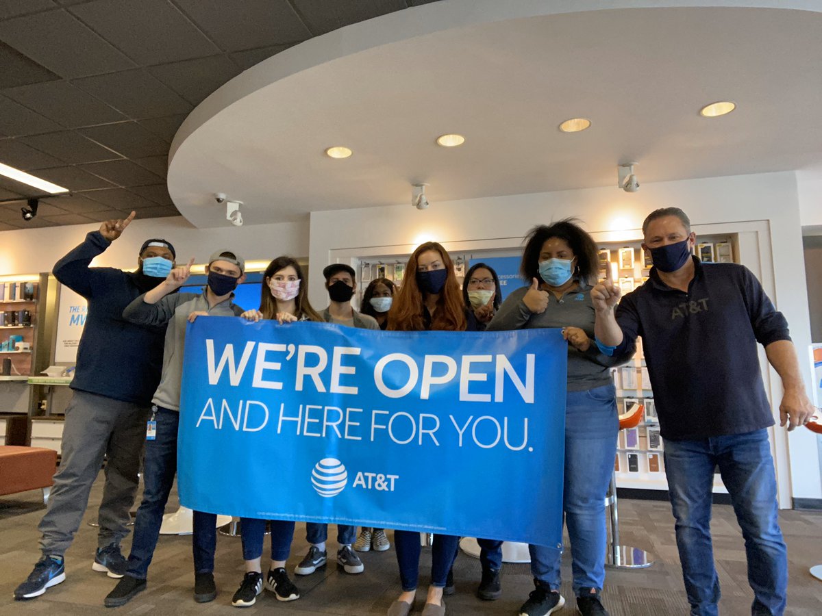 TonyD_ATT's tweet photo. #ATTSheridanDr has officially Re-Opened we are excited and ready to serve our Buffalo, NY community. We are dedicated to giving you the best customer service during this Pandemic!!!! https://t.co/mAKm14XuI3