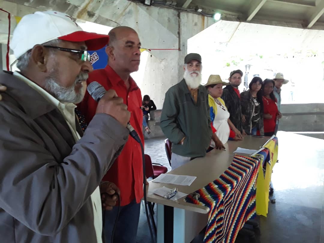 La Clase Campesina, Lista y preparada, desde sus milicias Campesinas, para hacer de nuestros territorios, zonas de paz y Soberanía Productiva. Nosotros Venceremos junto a <a href="/NicolasMaduro/">Nicolás Maduro</a> y <a href="/Partidopsuv/">PSUV</a>
#VenezuelaInexpugnable