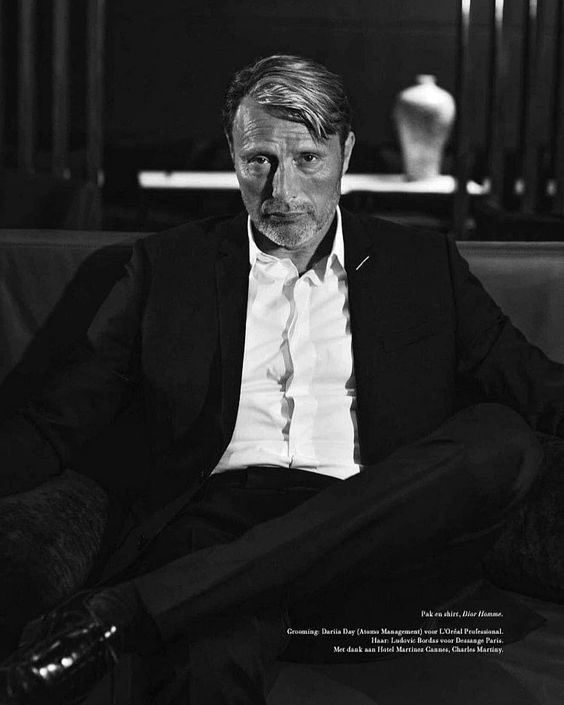 Mads_Iran's tweet photo. Gentleman 🌟
#MadsMikkelsen #TeamMads #SpecialMads #TheOfficialMads https://t.co/lqu6RSL1A0