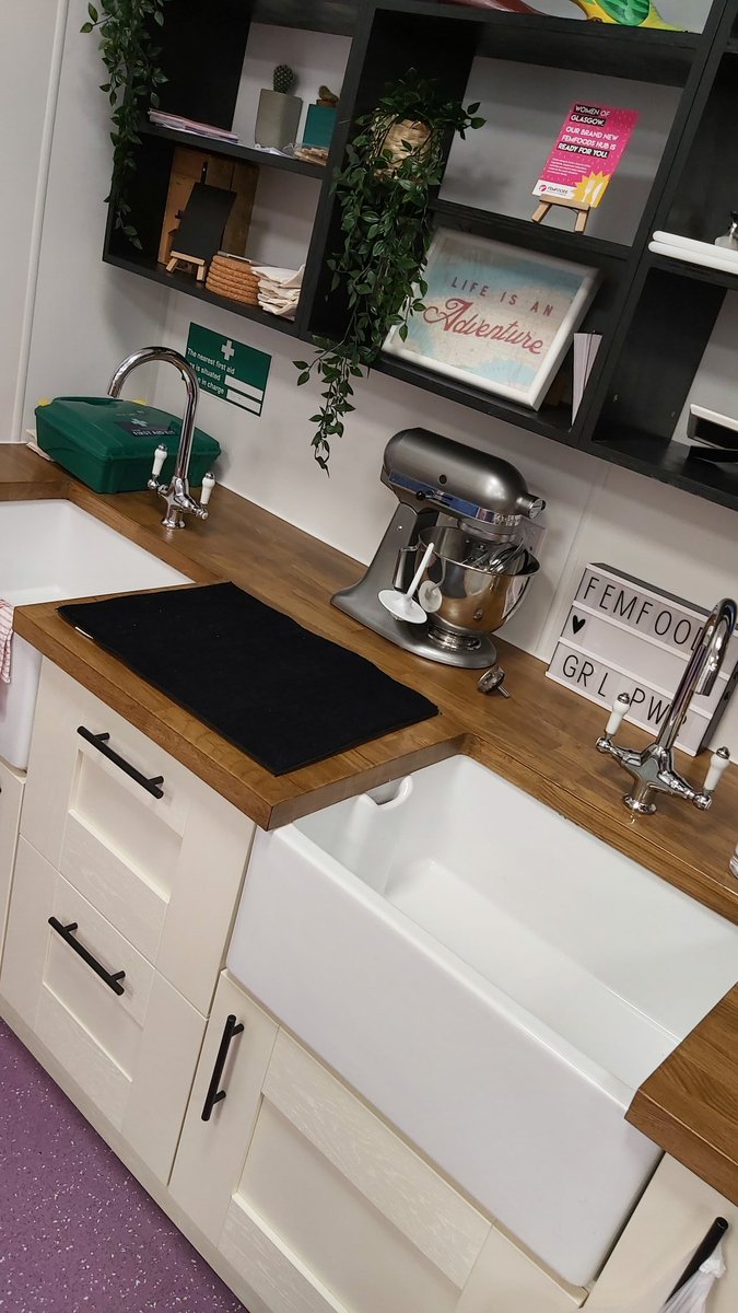 ShirleyanneMsM1's tweet photo. We've had another amazing weekend of cooking in our @femfoods kitchen, but I've totally forgot to take pics 📸 of our food 😫Soooooo, to compensate, have some of our gorgeous @femfoods kitchen #empoweredwomenempowerwomen #pantssquad #cookingsquad #teammsmissmrs #teamfemfoods https://t.co/7dAp7TBJPv
