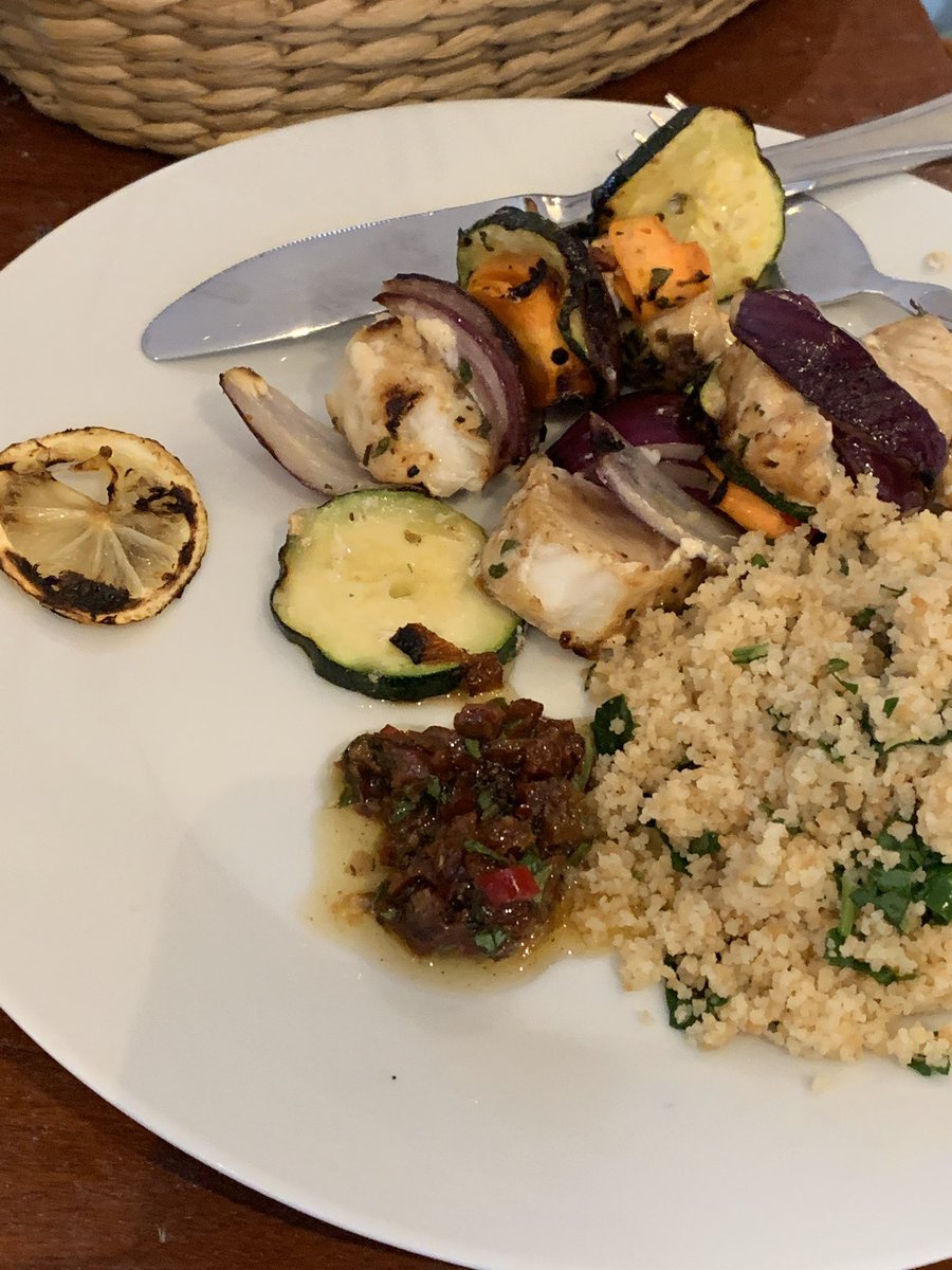 MariusHelgaa's tweet photo. Dagens middag:
https://t.co/tgTDhIHHt6
#matprat #matglede #steinbit #grill https://t.co/3KxIxwPjKt