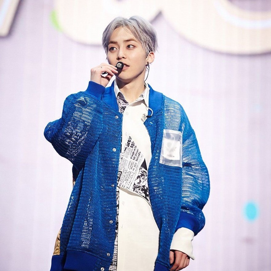 archive2199's tweet photo. It's been one year since this precious day. Always waiting for you, always wishing you well and always loving you, Minseok! 🦋💙 

#슈윗타임_1주년
#Always_XiuweetTime 
#XIUMIN https://t.co/6C0ao0lDrs