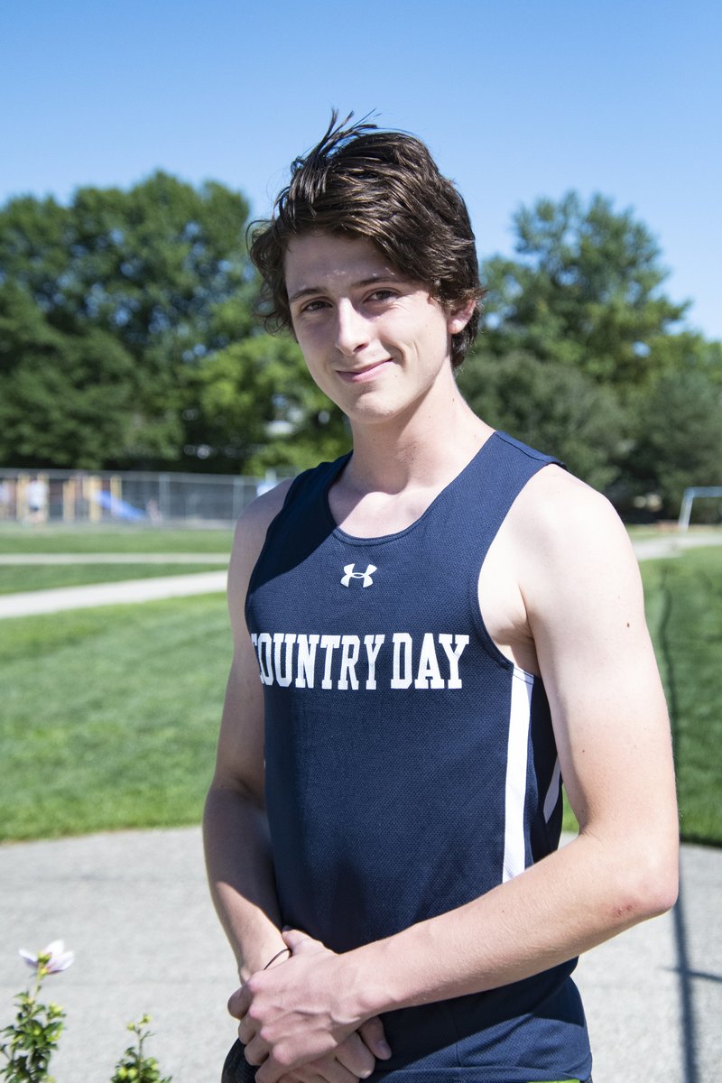 CCDSCoachRoss's tweet photo. Senior Spotlight - Will Sommer  Track
Will runs both the 110 &amp; 300 Hurdles. He has worked extremely hard since freshman yr &amp; has developed into one of the top hurdlers in the MVC. Last year he was MVC Runner-up in the 110. Will also ran Cross Country.
@TonyJaccaci @CountryDay https://t.co/Sm6k5zsxbH