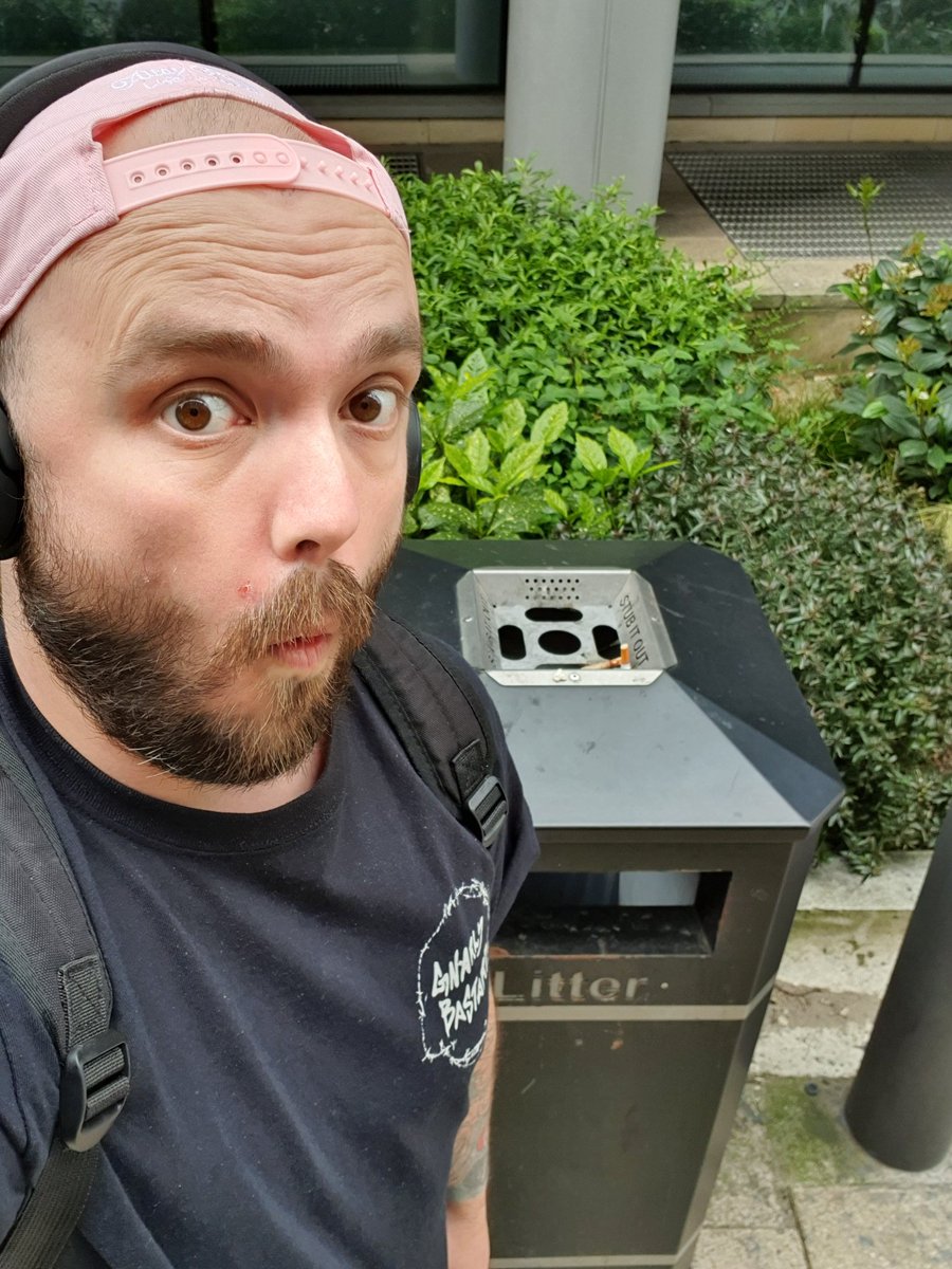 garywillerton's tweet photo. Day 20: Bin outside #BinPic https://t.co/Y6y8zfS346