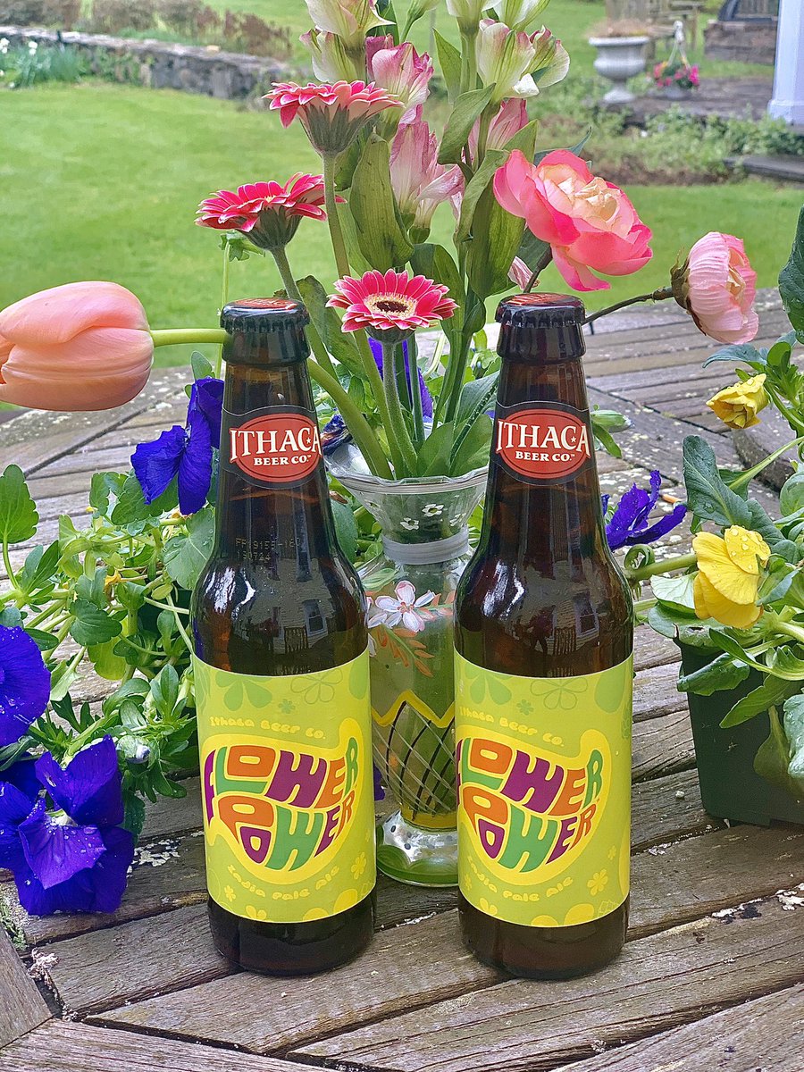 FlwerPwerDaily's tweet image. #FlowerPower Beer from @ithacabeer. Warmer weather coming and for #FloralFoodie Sunday, we’re saying, time to have a beer. Especially one named Flower Power from #IthacaBeer Co