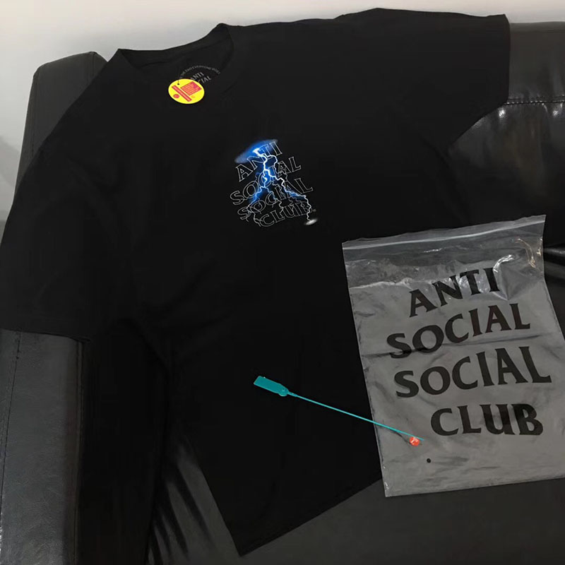 catingahype's tweet photo. ASSC
💲 R$197,00
📏 Tamanhos: P, M, G, GG
💵 Boleto/ cartão/ depósito
📫 Frete grátis para todo Brasil.
📢 Para mais informações: Direct.

#assc #antisocialsocialclub #asscbrasil #rapmusic #rapbrasil #hype https://t.co/Wnw8RnjHW6