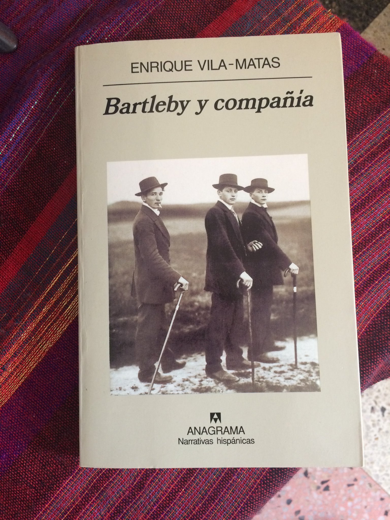 Traficantes de libros on Twitter "Los libros malos son un veneno