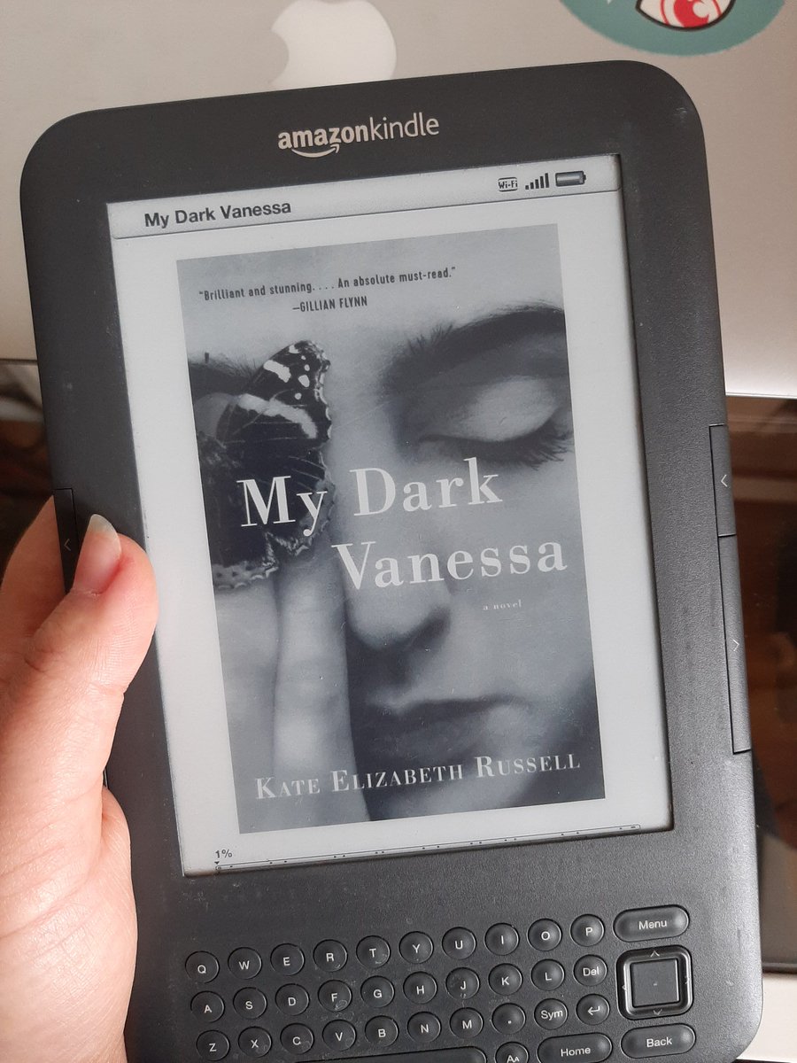 dashamaynes's tweet photo. This is one the best books I've read this year.  Dark and painful, but a surprisingly easy read. #MyDarkVanessa https://t.co/pM8vwCiAKE