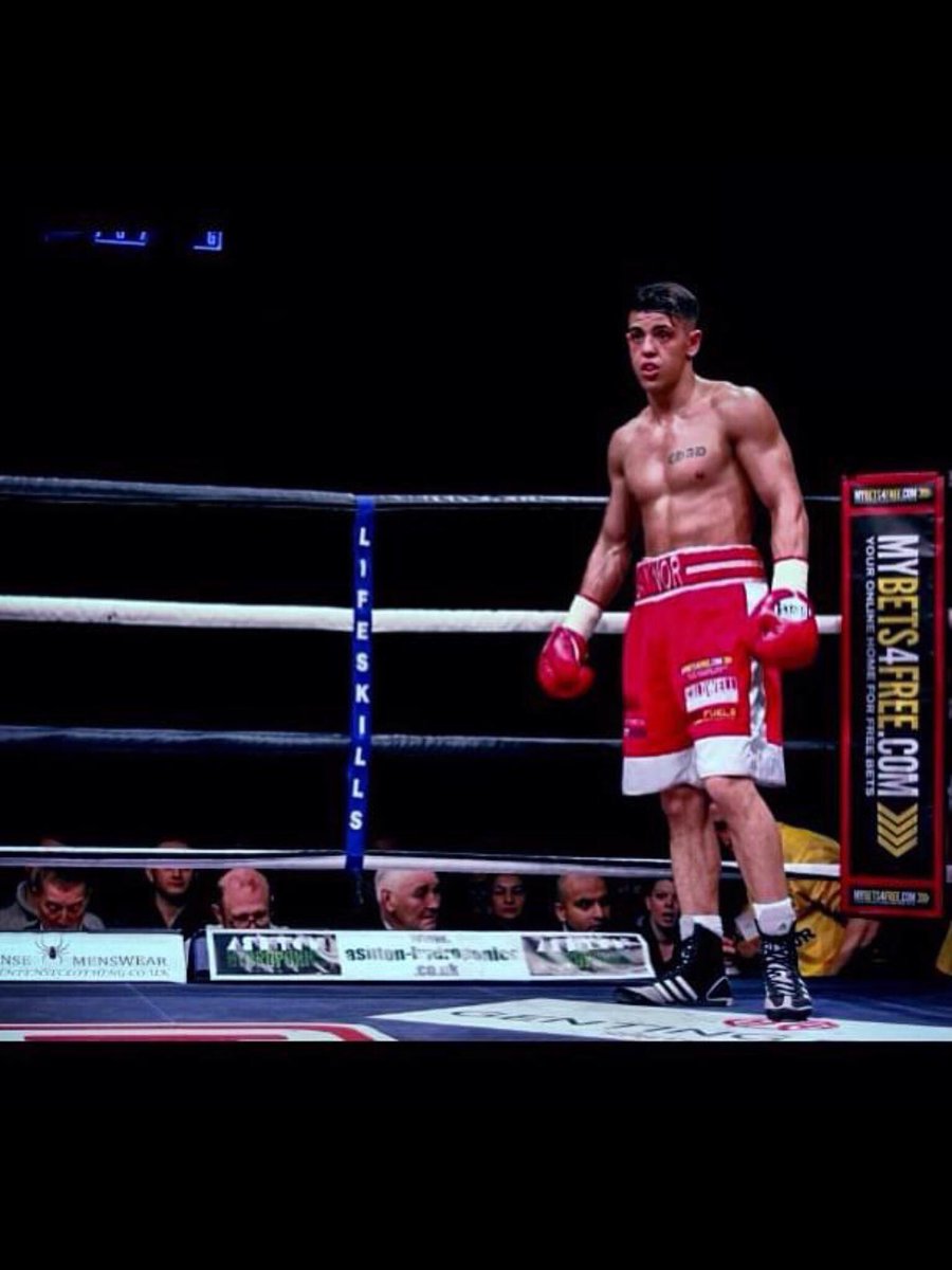 bkb_official1's tweet photo. Pleased to announce another talent has joined bkb 

Please welcome 29 year old @ChadGaynor to bkb on a three year contract 

35-5 aba record various tournament wins
15-2 gloved pro English title challenger 

Sparring Kell Brook a few years back 👊👊

https://t.co/F3oumXKPyf https://t.co/6W74zCUpCd