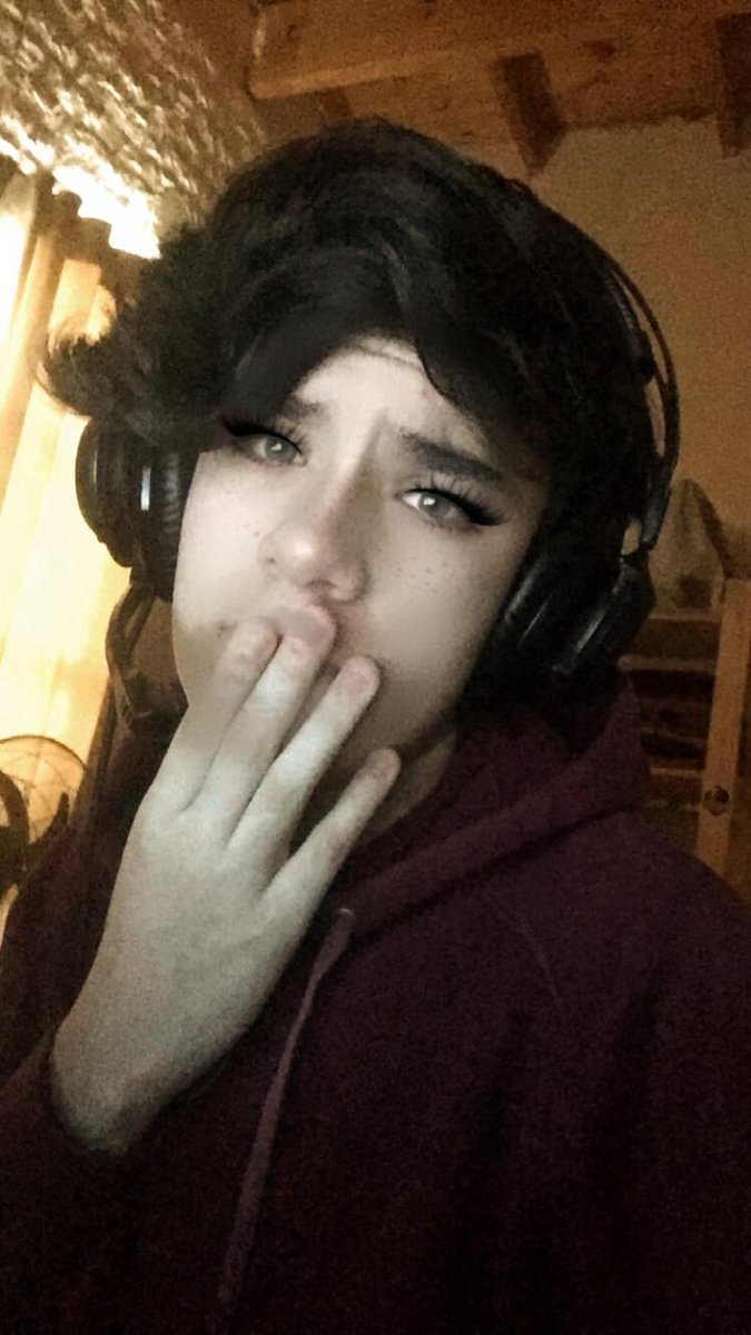 DydyTw's tweet photo. Hola uwu, me faltan 700 usd para comprarme la pc, me ayudas? 👉🏻👈🏻☺️ https://t.co/tCyMPUdfjh