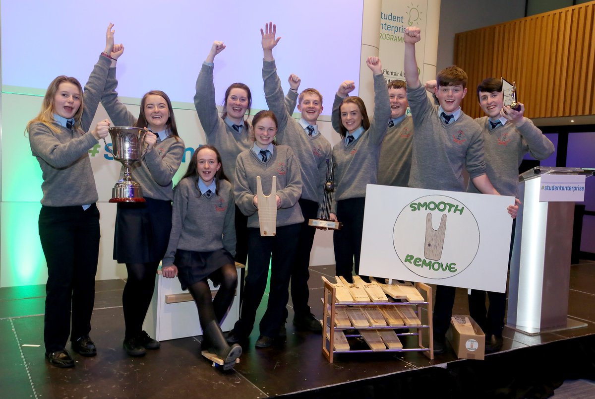 Smooth Remove tweet media