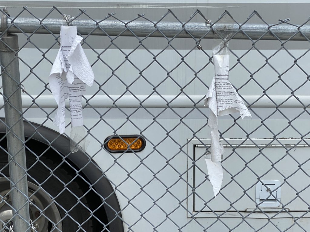 humandotnyc's tweet photo. The volume in which @NYCMayor’s admin is conducting sweeps is absolutely horrifying, especially as medical and public health experts condemn it and the CDC advises against it.
We found two more today.
#SweepWatch #HomelessCantStayHome https://t.co/iz9l8U5ebA